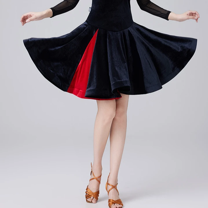新款拉丁舞蹈裙夏款广场舞服装半身裙大裙摆冰丝防走光跳舞短裙