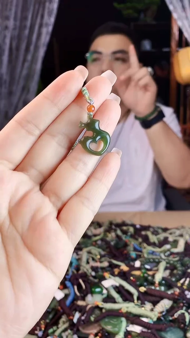 未镶嵌和田玉挂件多样性发货拍一发一