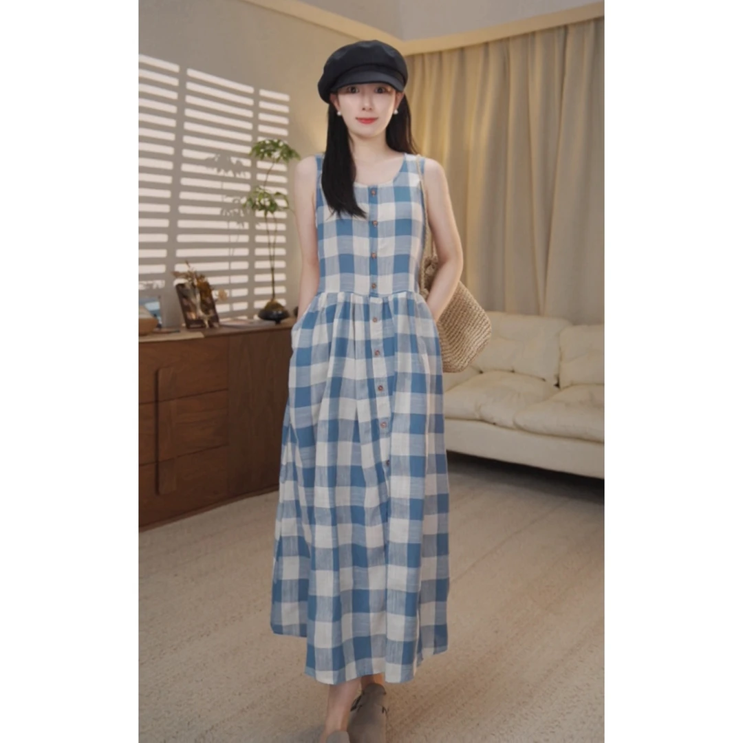 圆圆 【蓝莓庄园】显瘦木扣圆领无袖格子系带排扣背心裙 YY 8357
