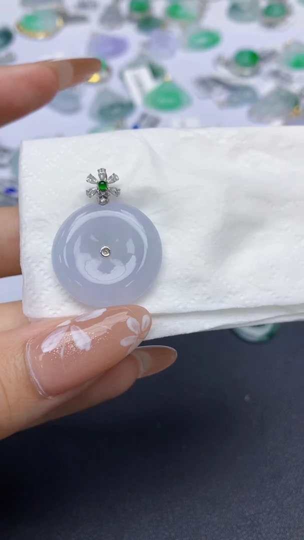 颈饰18K金镶嵌翡翠天然缅甸a货翡翠百元以上9元证书费自理