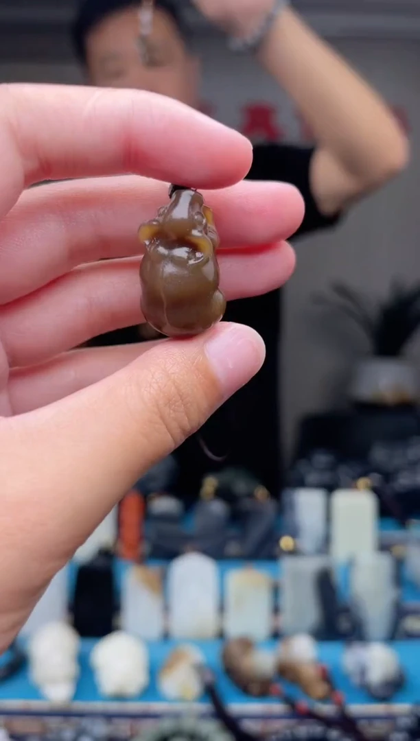 未镶嵌和田玉挂件1