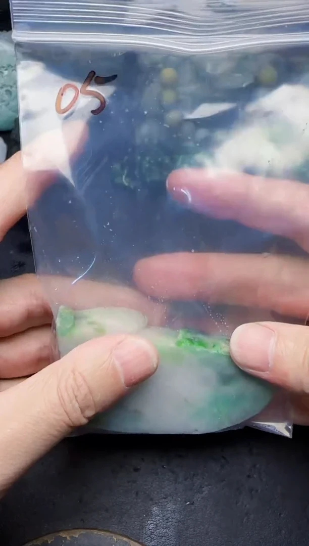 颈饰未镶嵌翡翠05