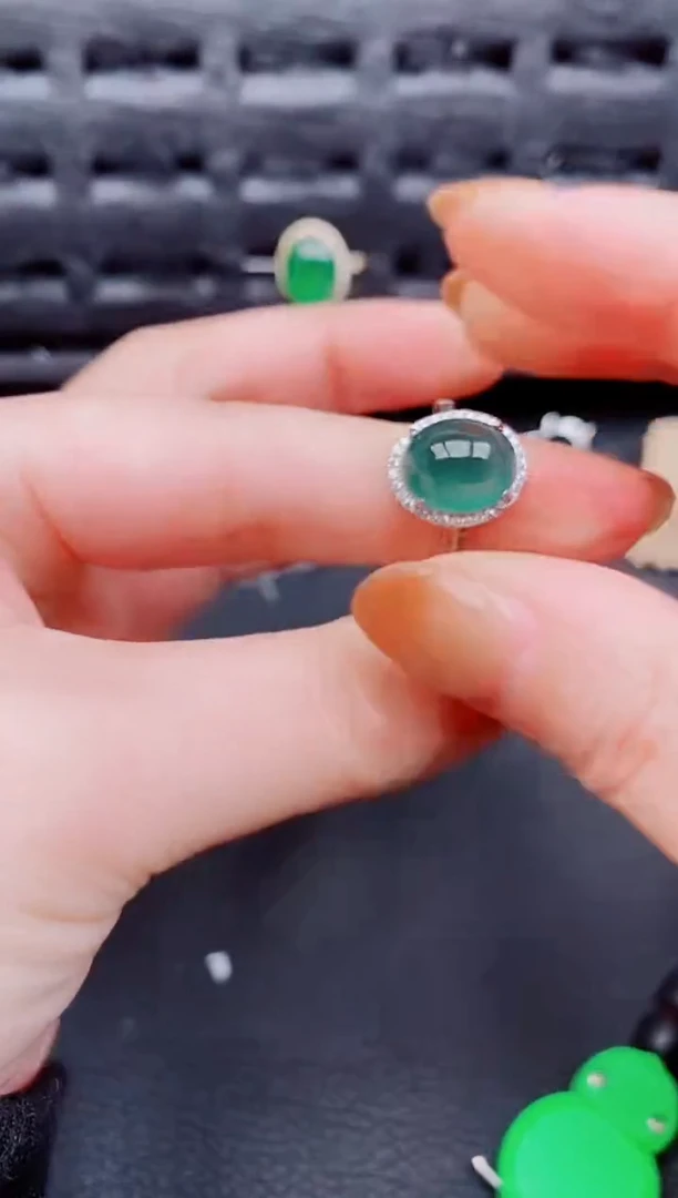 【闪购商品】翡翠戒指银S925镶嵌天然a货翡翠701