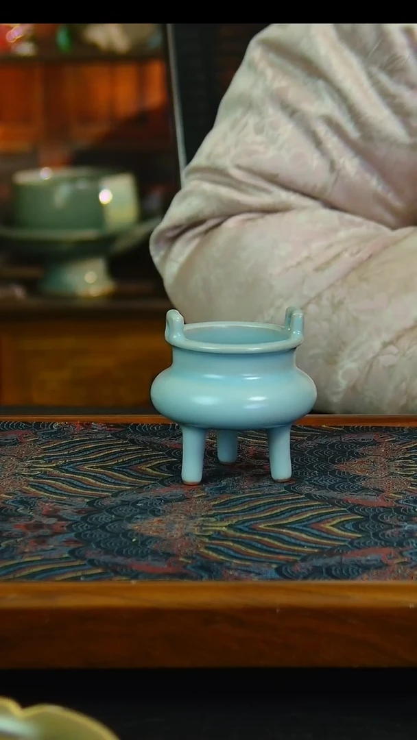 瓷片仿古釉水香炉不完美