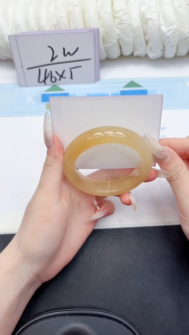 未镶嵌手镯石英质玉223-56
