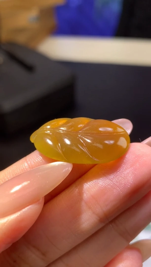 未镶嵌定制翡翠毛货  27.8-16.7-4.2