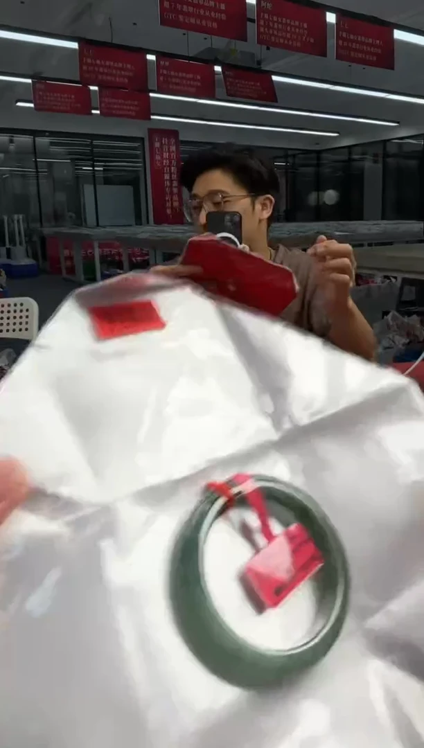 未镶嵌手镯翡翠翡翠手镯5