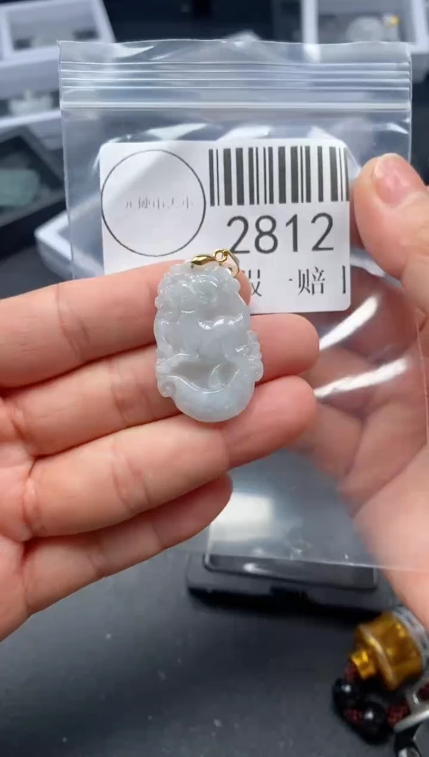 吊坠(不含链)未镶嵌翡翠2812