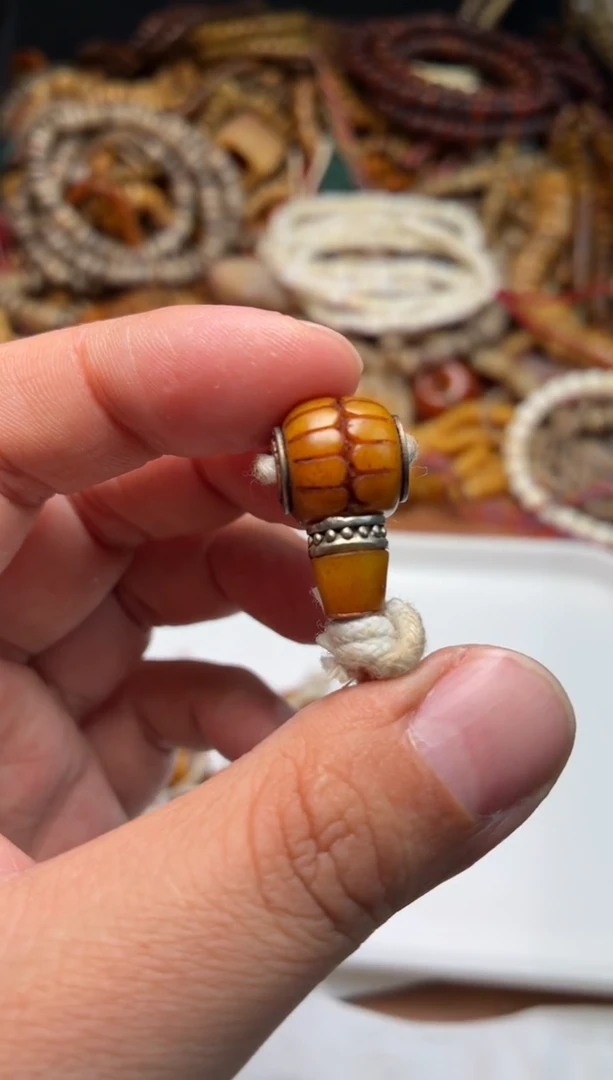 牛骨其他P1242-吞噬三通-有棕裂