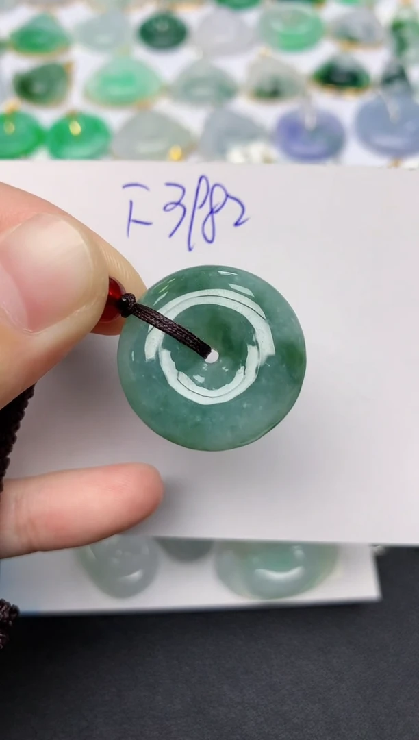 颈饰未镶嵌翡翠天然缅甸A货翡翠百元以上9元证书费自理