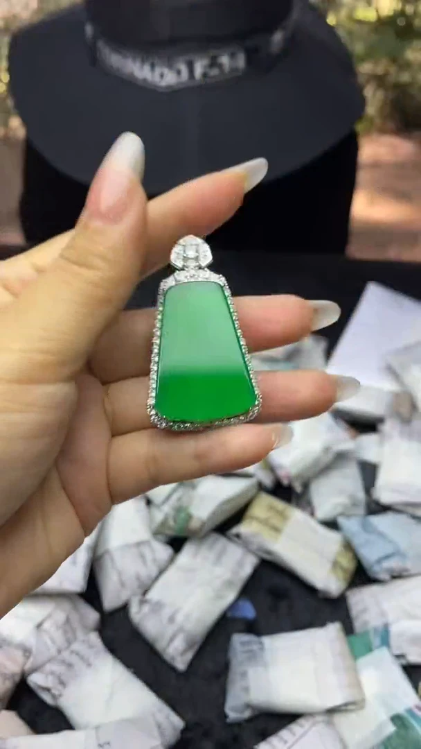 满色吊坠    所见即所得