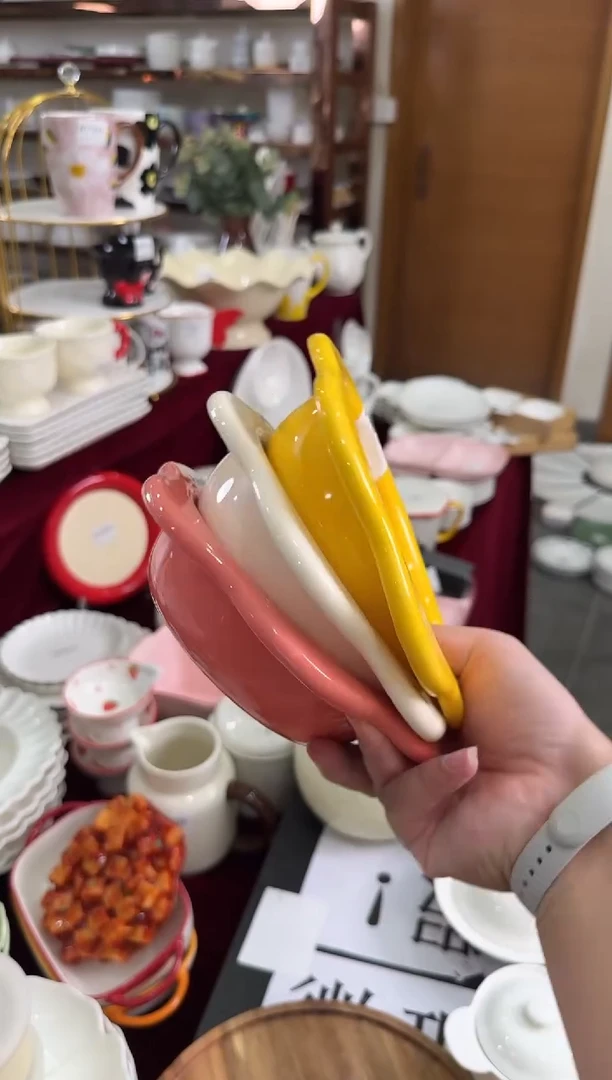 摆件陶7寸太阳花盘子(随机颜色)