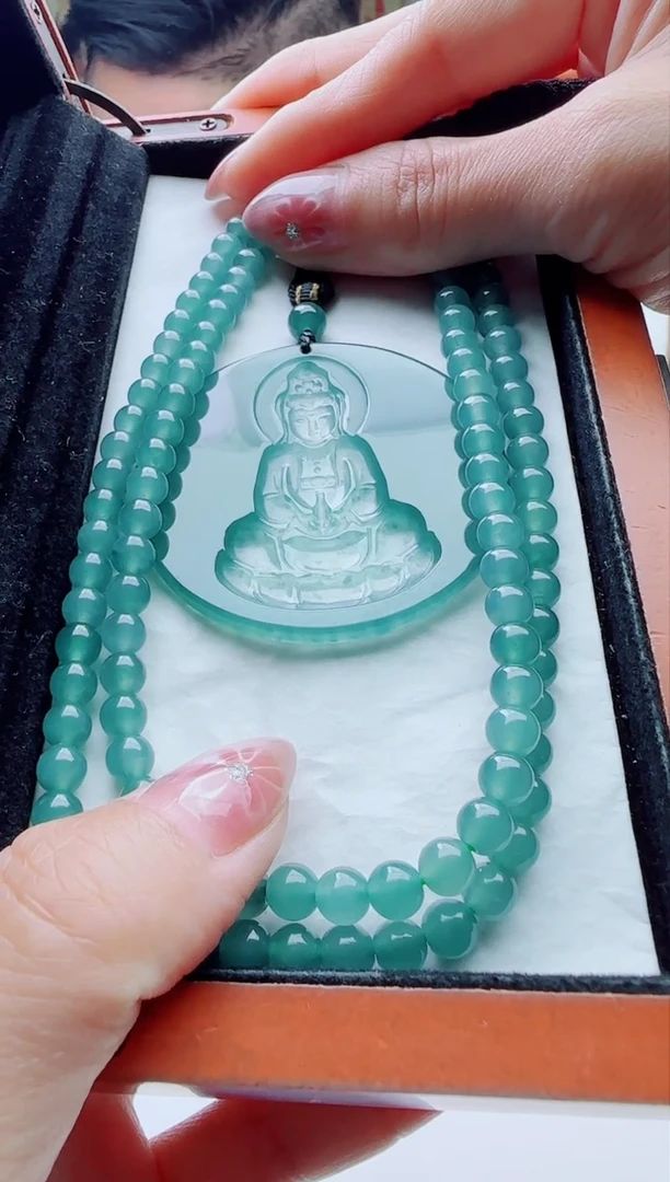 颈饰未镶嵌翡翠多样性发其一