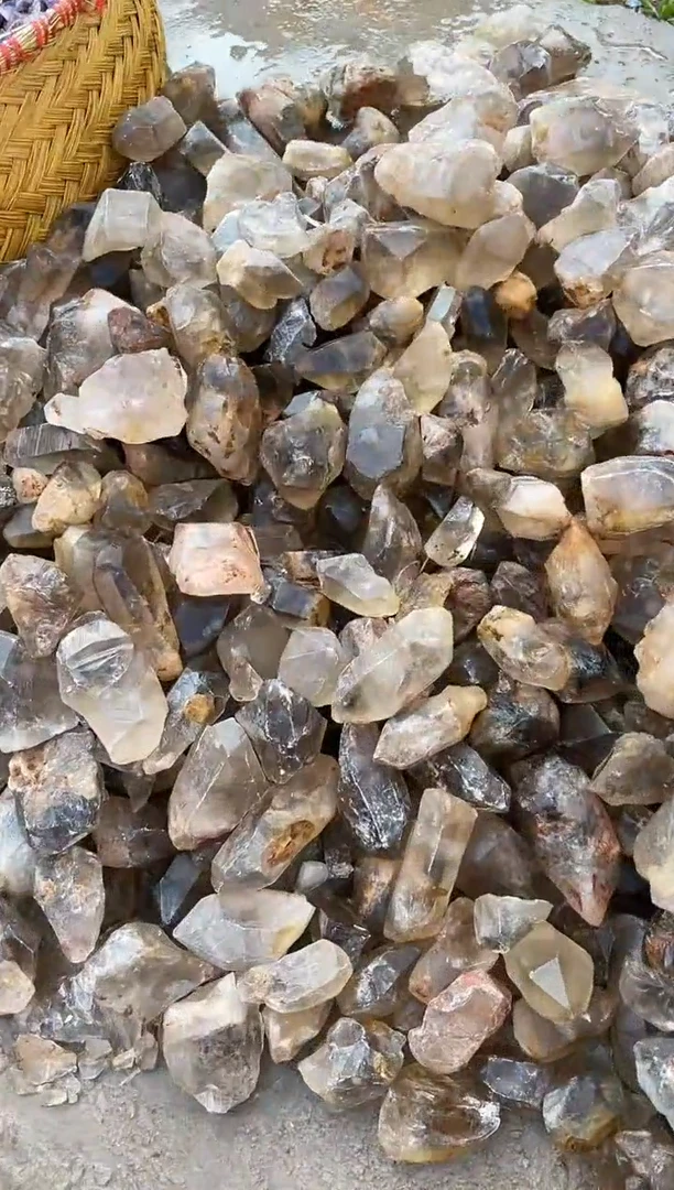 【闪购商品】水晶摆件未镶嵌茶水晶500g