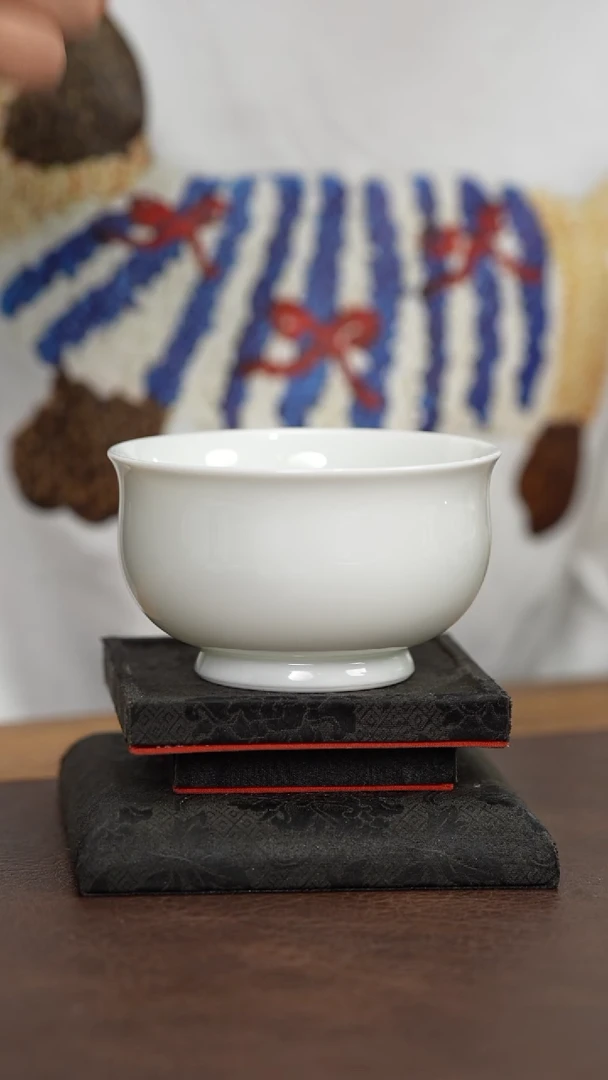 景德镇白胎炉式杯