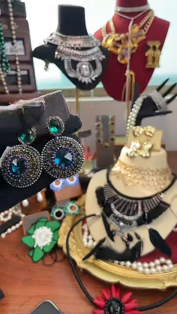 非金属无非金属无R-8703