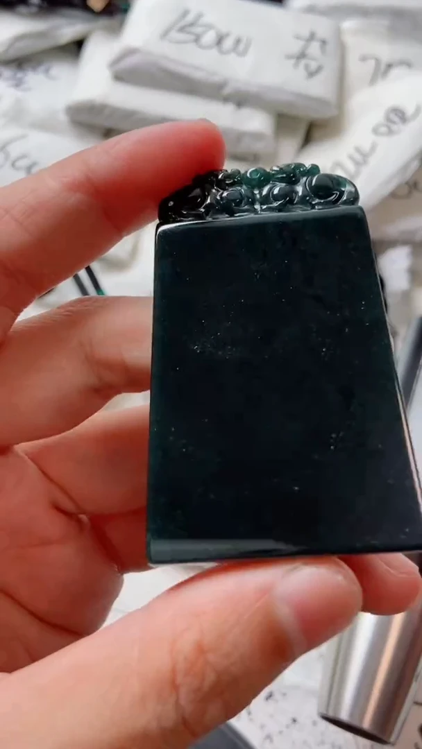 颈饰未镶嵌翡翠88888