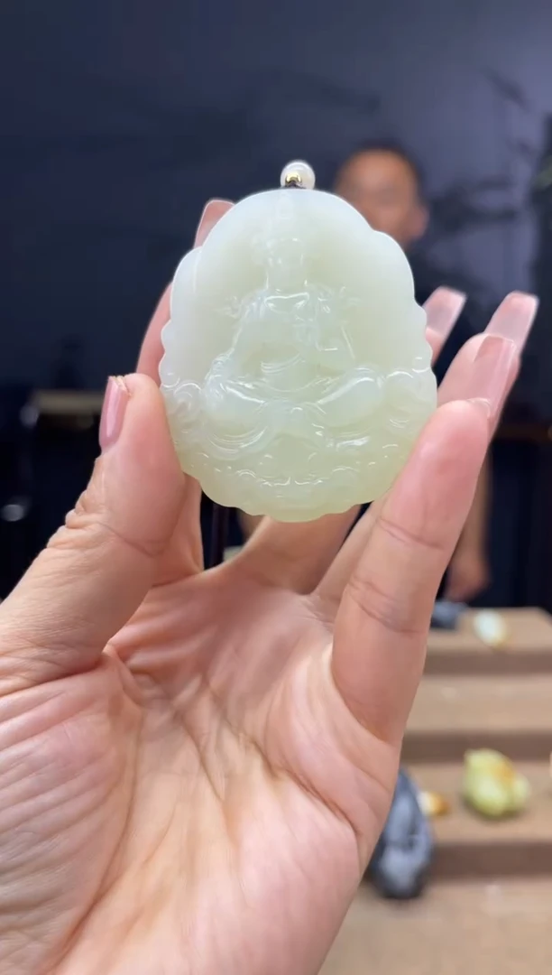 颈饰未镶嵌和田玉1