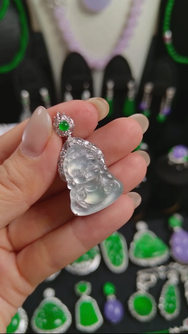 吊坠(不含链)18K金镶嵌翡翠宝宝佛