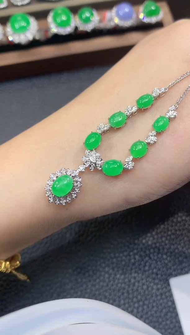 套链18K金镶嵌翡翠A52 多样性发货一件