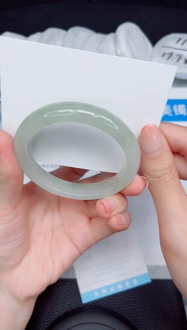 石英质玉手镯未镶嵌377-56.6