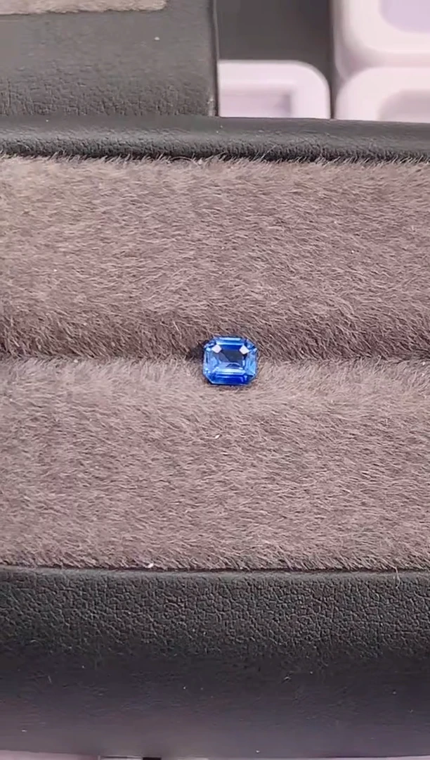 裸石蓝宝石0.68-680天然无烧蓝宝石