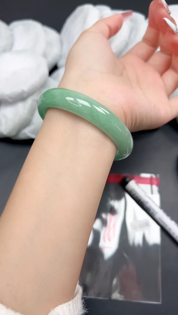 精品手镯，一物一拍U-028