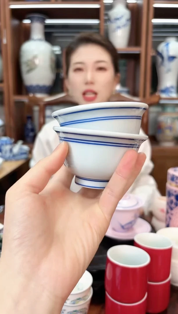 A05景德镇白瓷两袖清风压手杯两只