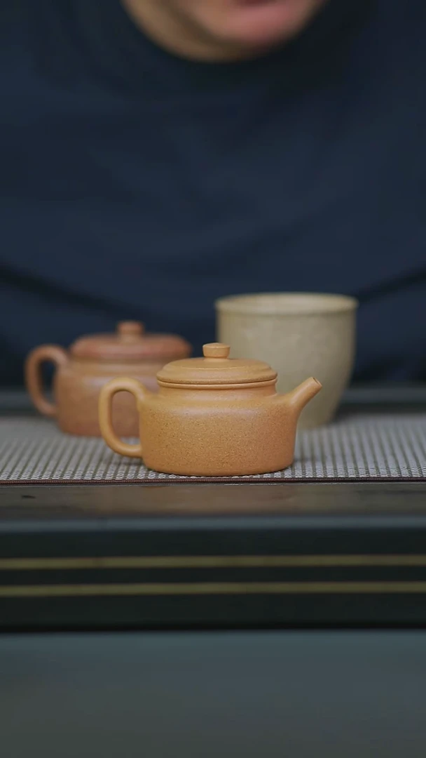 茶壶紫砂半手黄金段德钟150cc