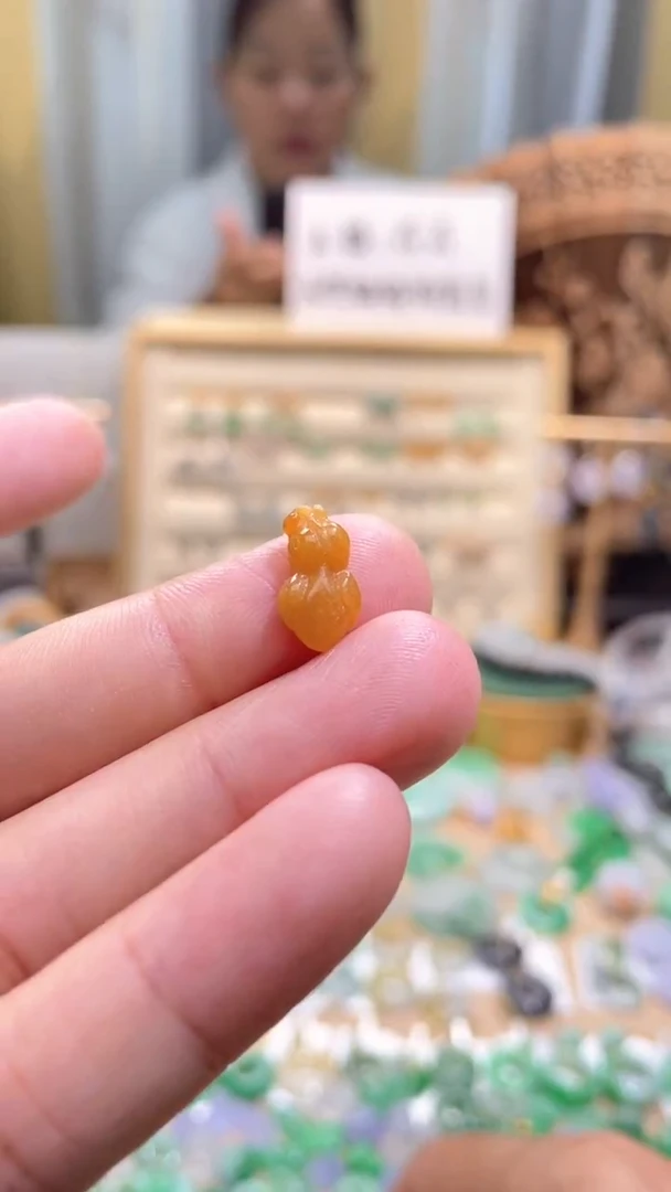 颈饰未镶嵌翡翠滴流