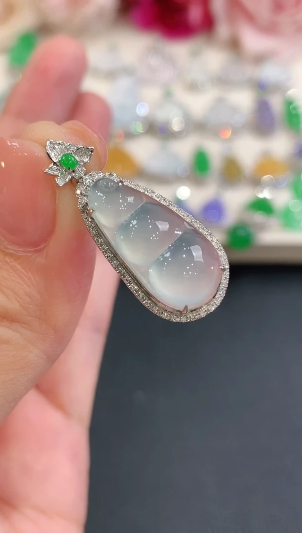 吊坠(不含链)18K金镶嵌翡翠a85