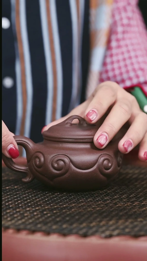 【闪购商品】紫砂高砂老紫泥24号如意仿古180CC