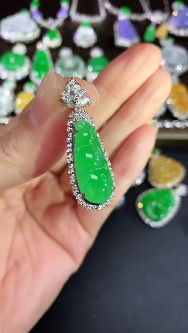 吊坠(不含链)18K金镶嵌翡翠161|