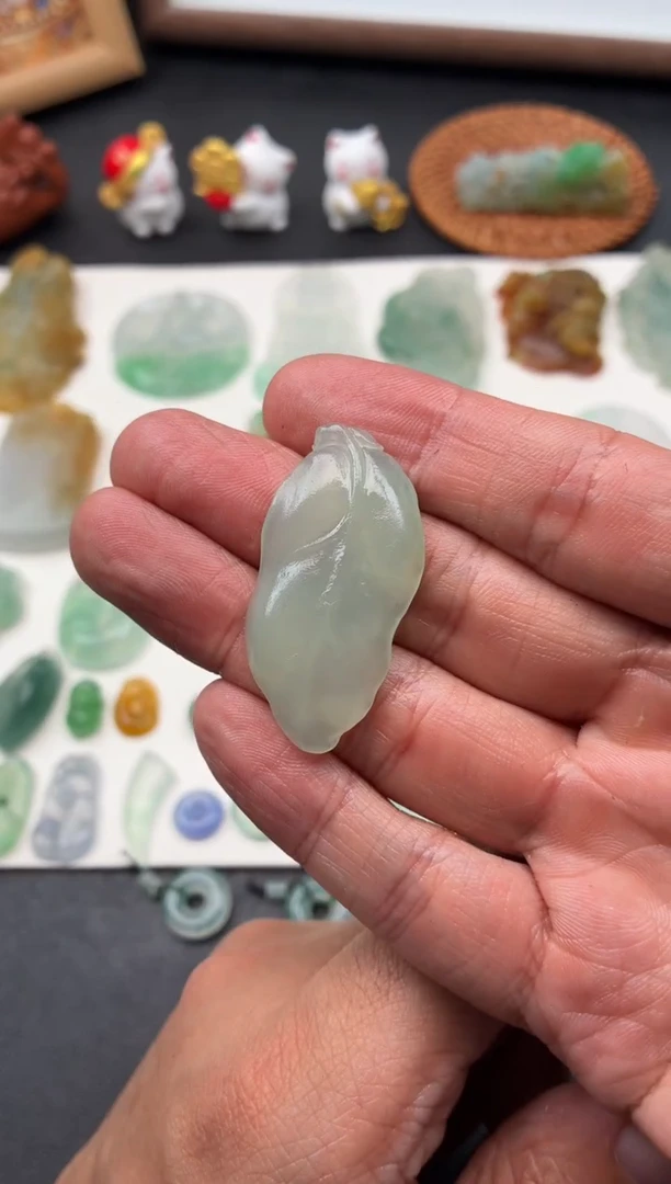 未镶嵌定制翡翠翡翠
