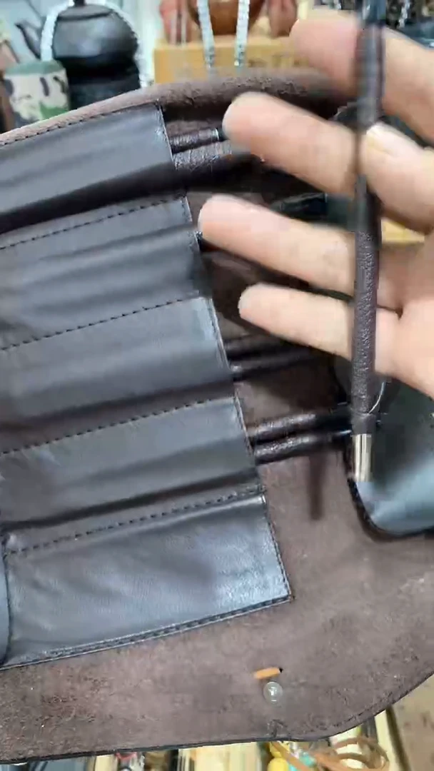 瓷片闪购商品  如图所示