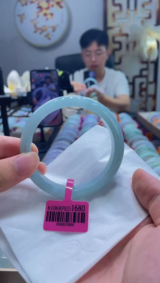 翡翠手镯未镶嵌104-61