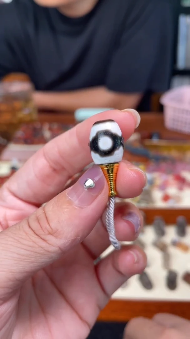 玛瑙/玉髓颈饰未镶嵌18坛三三通