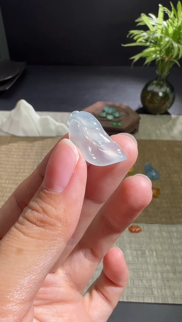 定制翡翠未镶嵌缅甸A货翡翠