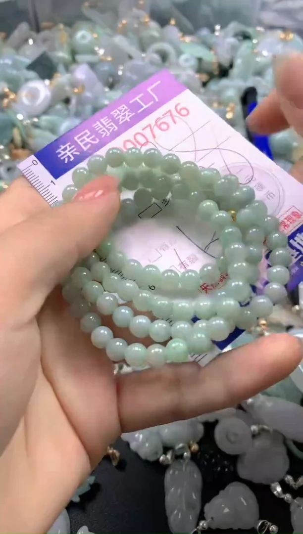 颈饰未镶嵌翡翠7676