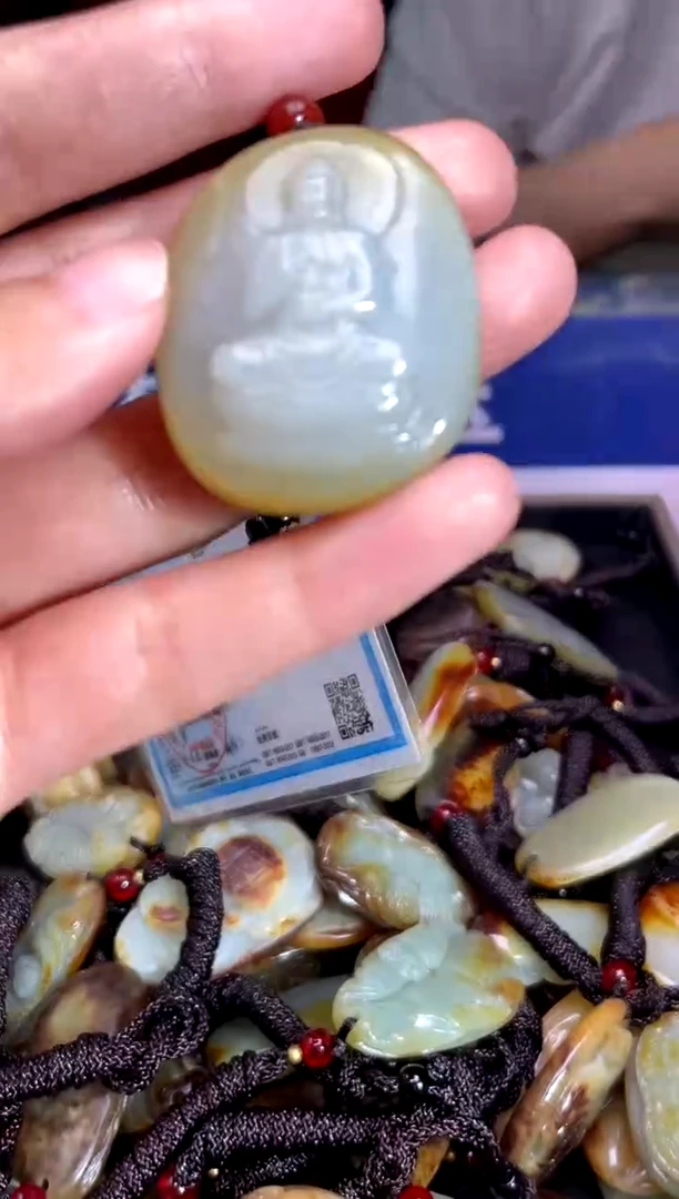 和田玉未镶嵌挂件1