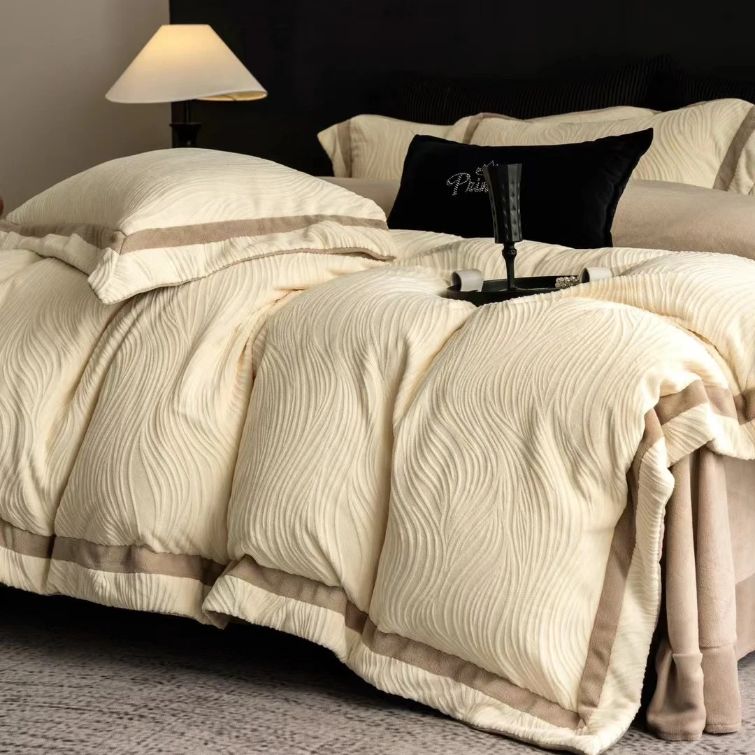 简约加厚双面牛奶绒四件套 冬季保暖高级感被套珊瑚绒雕花绒床品