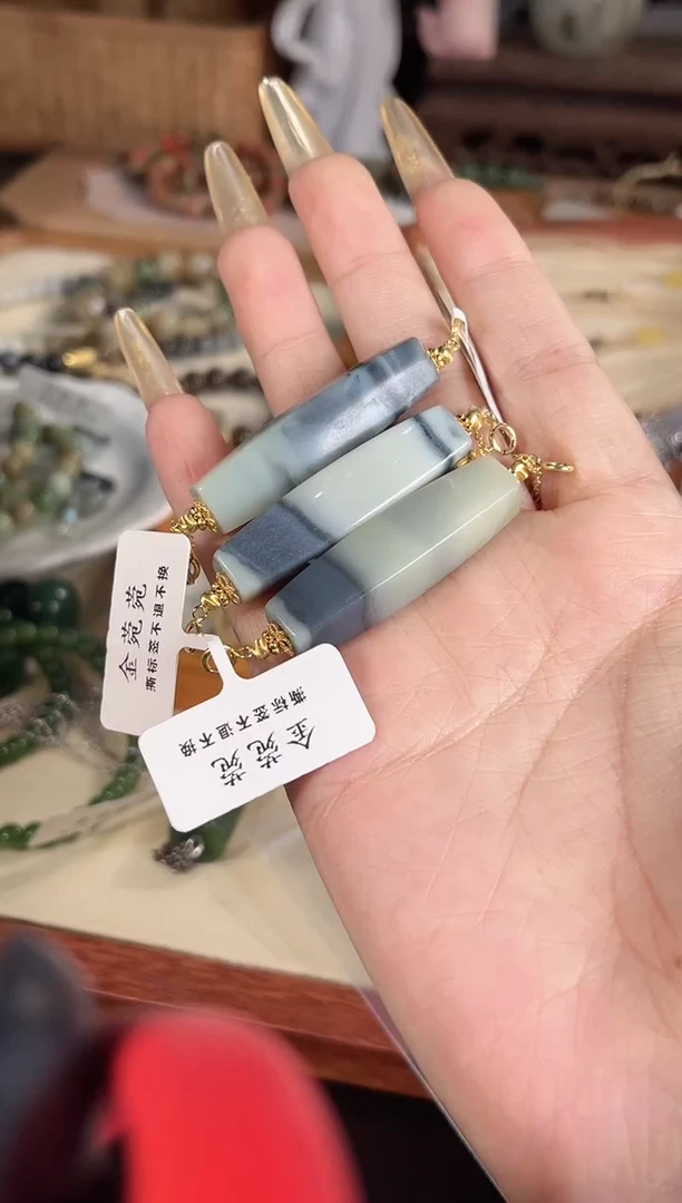 吊坠(不含链)银S925镶嵌和田玉多样性发其一孤品默认微瑕