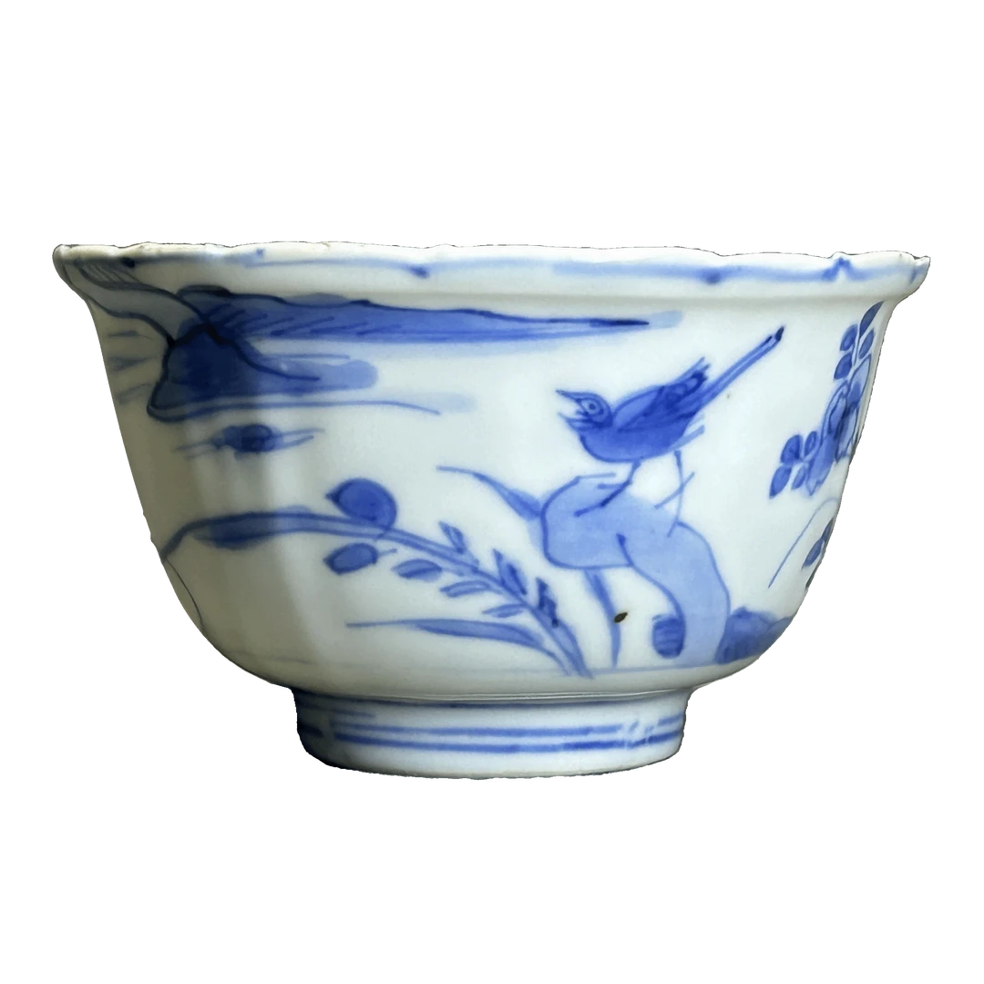 25066737x青花花口花鸟纹杯