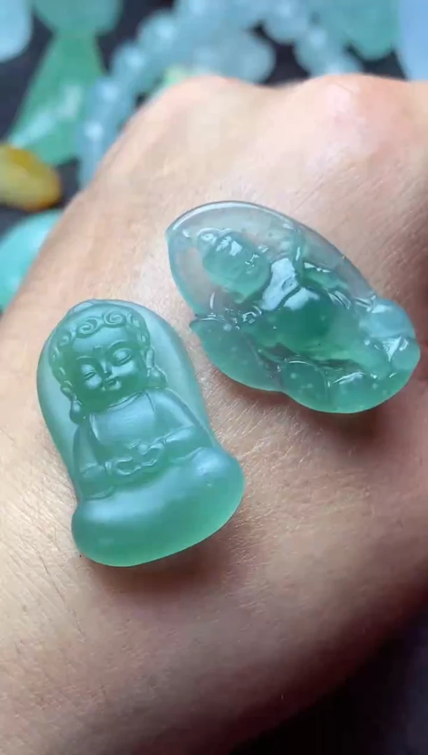 未镶嵌定制翡翠L*奇翡翠