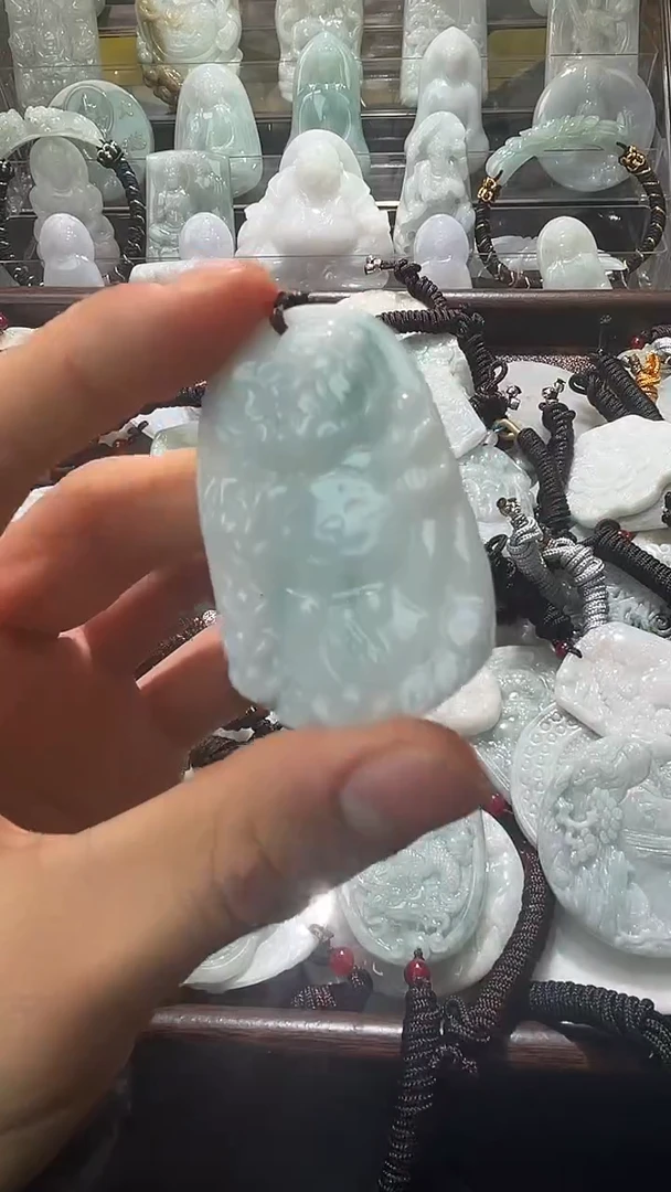 颈饰未镶嵌翡翠12/11     49