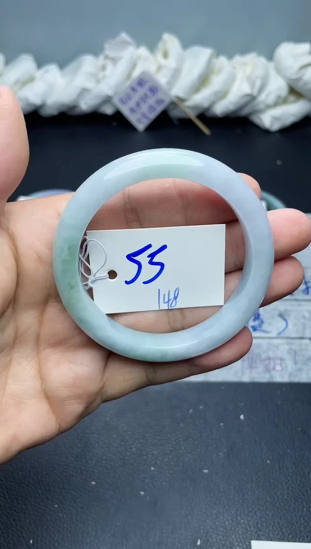 未镶嵌手镯翡翠148