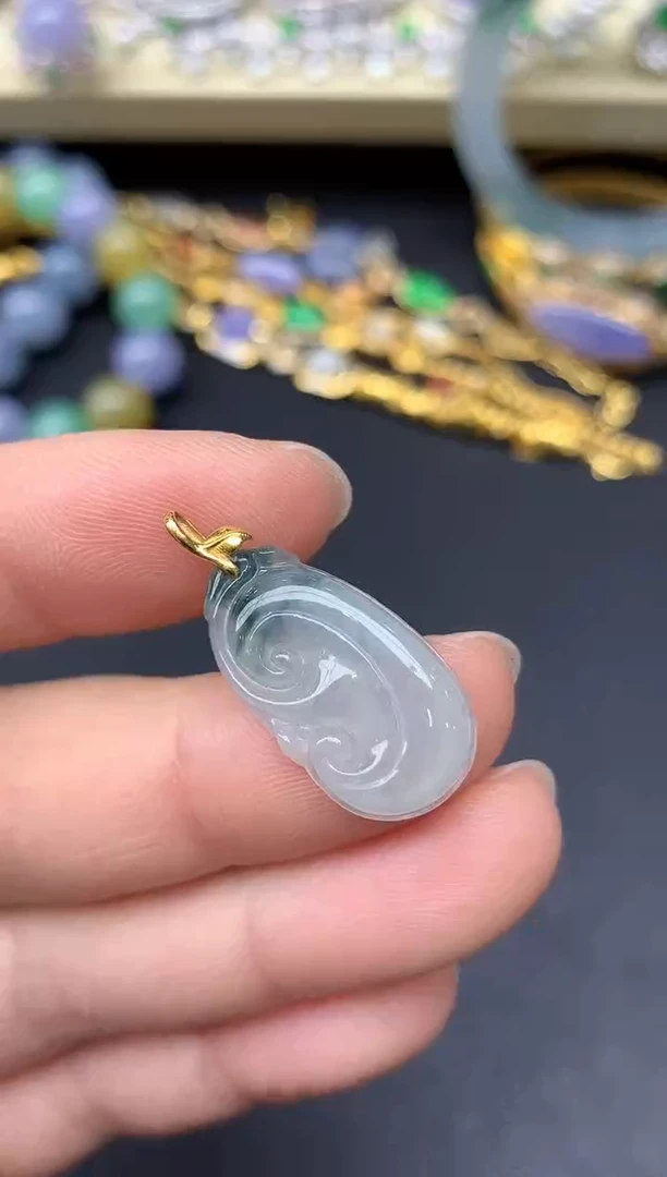 颈饰18K金镶嵌翡翠32-雪姐翡翠天天见