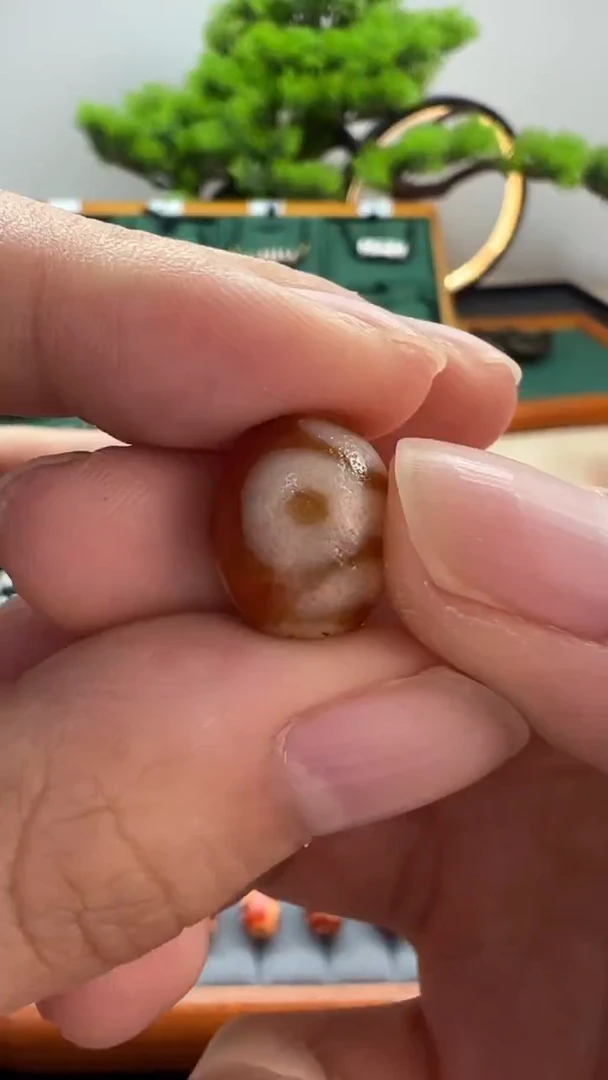 玛瑙/玉髓（覆膜）颈饰未镶嵌6.（微瑕随机发货）