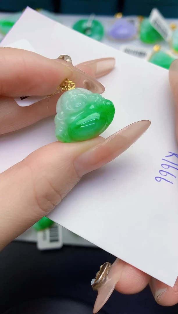 颈饰18K金镶嵌翡翠缅甸天然翡翠A货