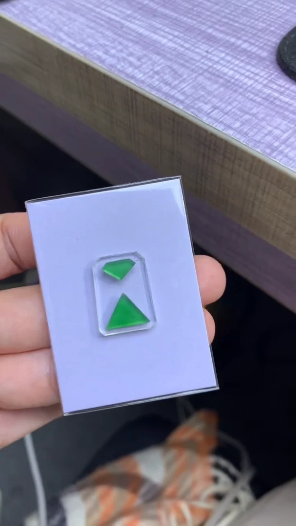 未镶嵌定制翡翠毛货